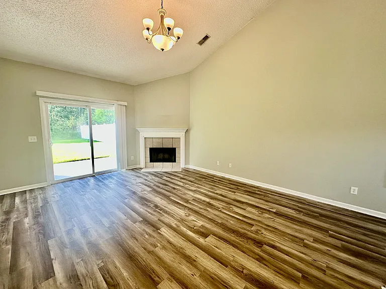 47 Heartstone Cir — Photo 5