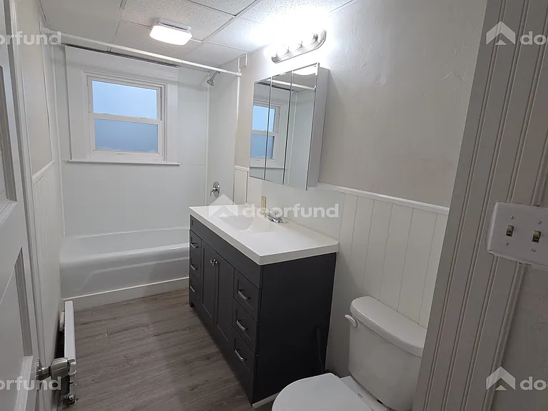 41 Freeland St #1 — Photo 10