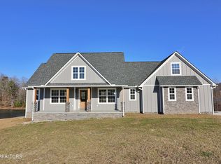 170 Pine Creek Rd, Oneida, TN 37841