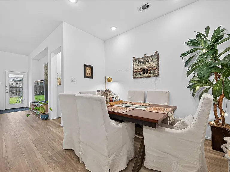 1330 Vinter Meadows Ln — Photo 18