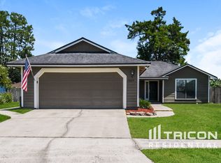 7827 Pepper Cir E, Jacksonville, FL --