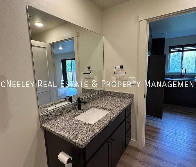 1303 SE Jetty Ave #1-B — Photo 12