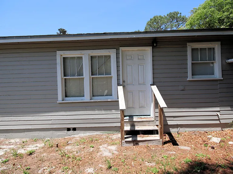 37 Magnolia Ave — Photo 16