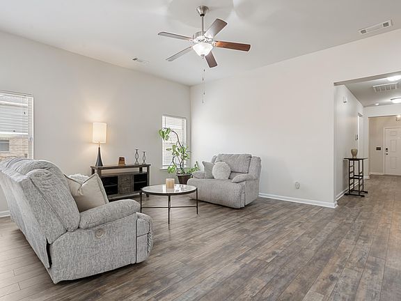 5th image of 5147 Sterling Glen Dr