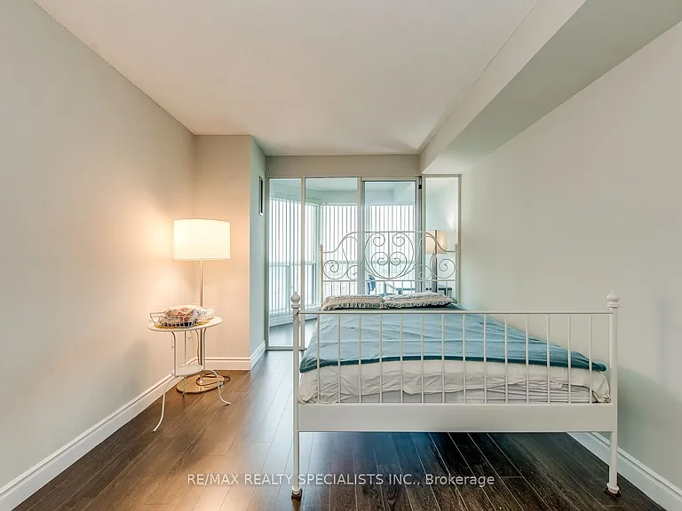 2177 Burnhamthorpe Rd W #1112 — Photo 21