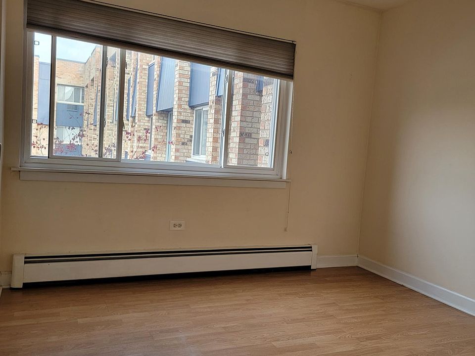 1st image of 8617 W Foster Ave Unit 2C