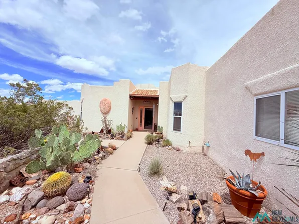 215 Montreal Ave, Elephant Butte, NM 87935