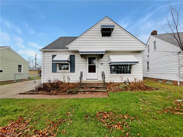 1593 Dennis Dr, Wickliffe, OH 44092