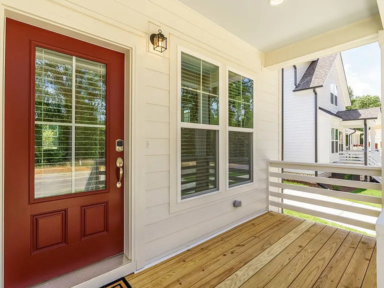 118 Cottage Way — Photo 4