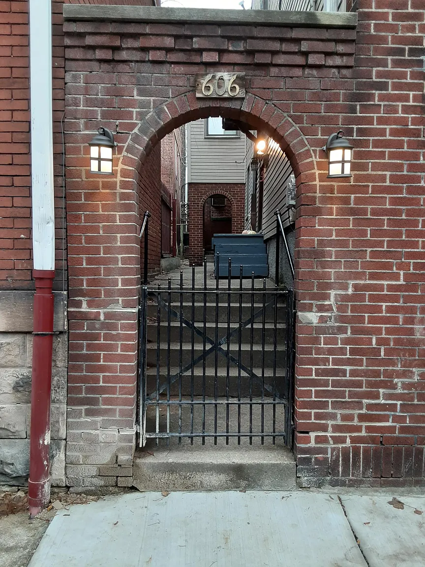 606 Avery St #1 photo 1