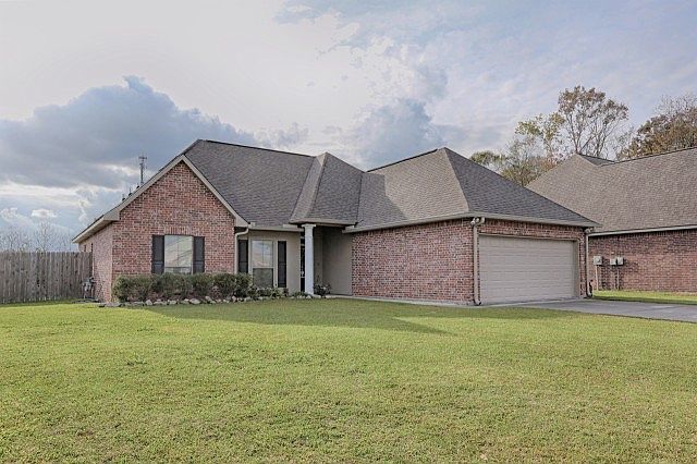 1st image of 43019 Emily Dr