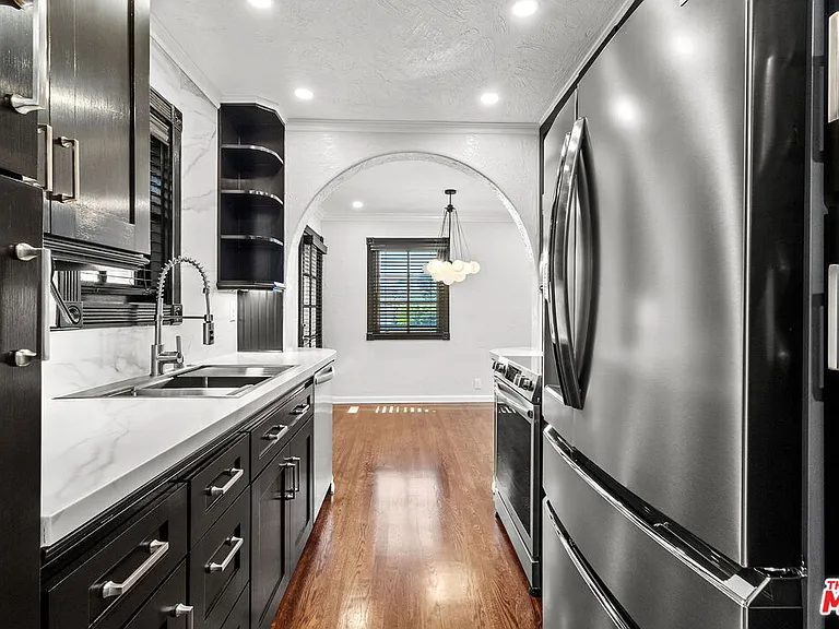 1118 Cardiff Ave #7 — Photo 13