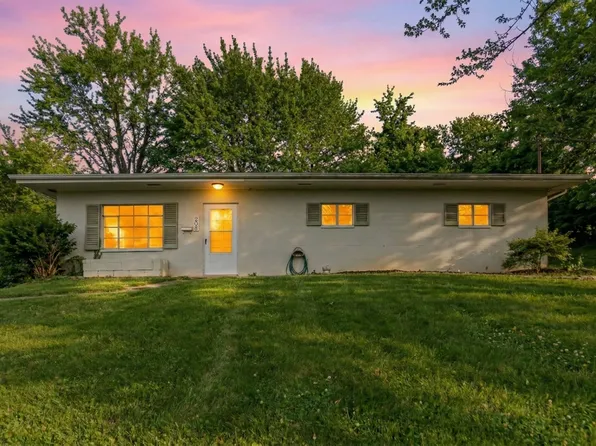 208 N Jefferson St, Staunton, VA 24401