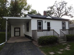 330 Oakland Ave, South Beloit, IL 61080