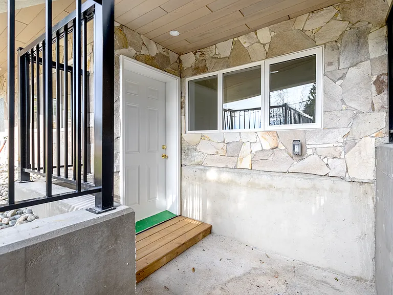 919 Younette Dr — Photo 19