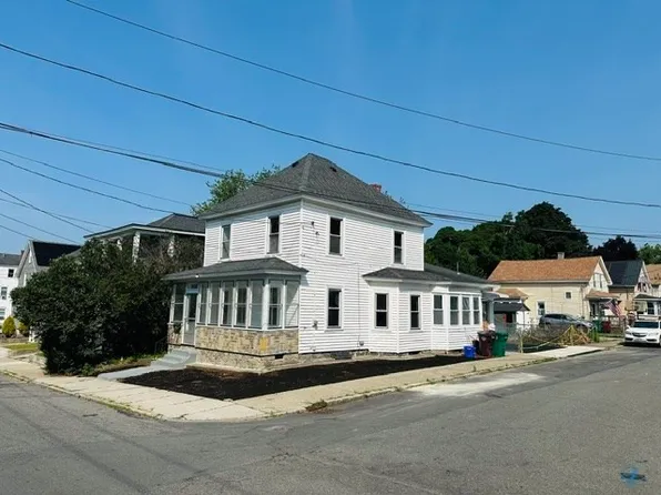159 Ludlam St, Lowell, MA 01850