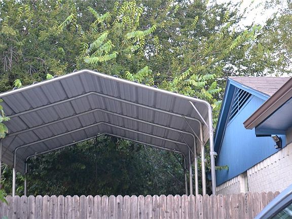 3rd image of 5004 Susan Lee Ln