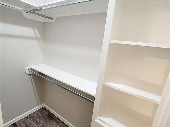 5th image of 1006 E Starr St APT A