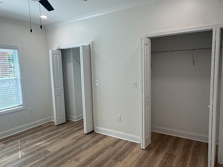 672 Cassanova St SE #B — Photo 8
