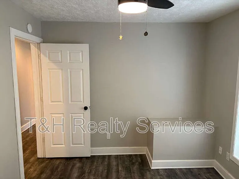 2921 N Delaware St — Photo 11