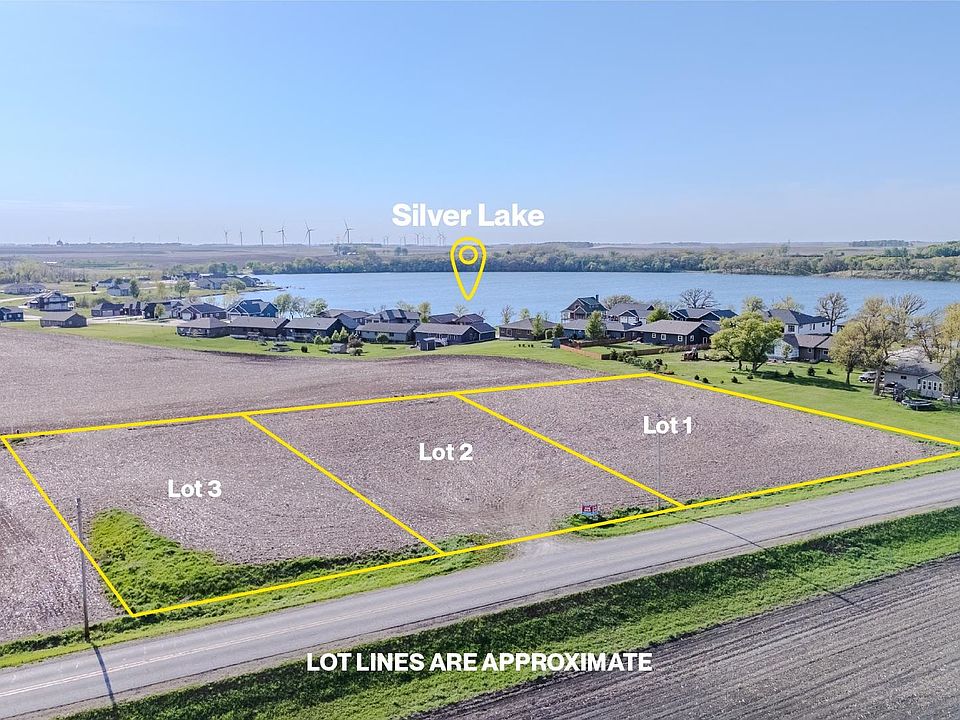 1st image of 304 Country Club Dr