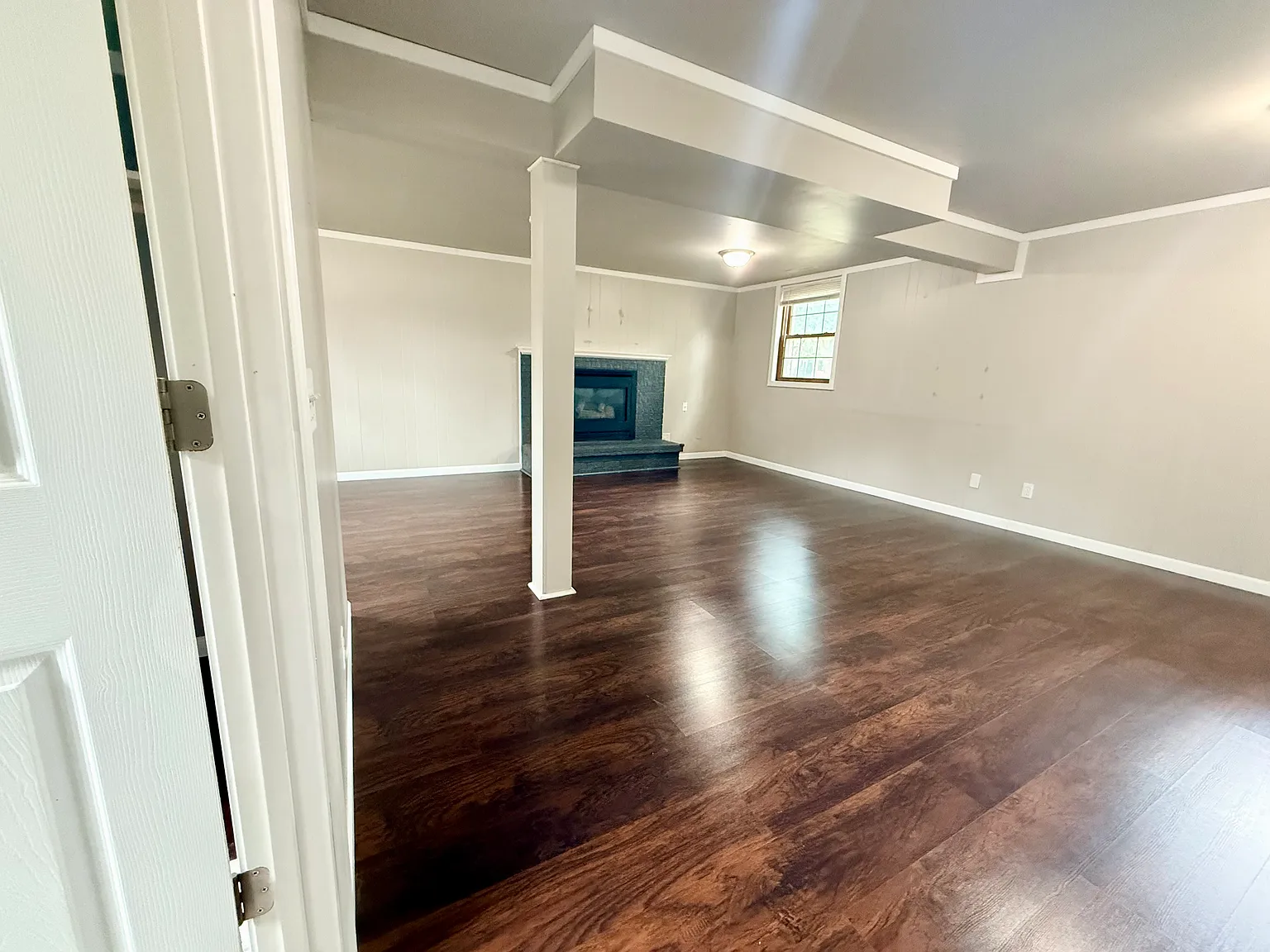 4 bed, 2272 sqft, $2,750 — Photo 2