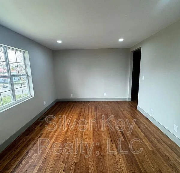406 Dodson Ave — Photo 9