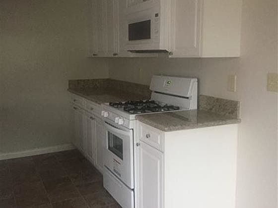5th image of 11915 Burbank Blvd APT 1