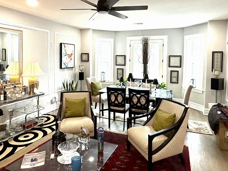 1354 W Carmen Ave #1F — Photo 3