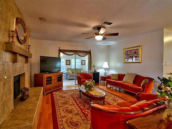 5th image of 811 Evelyn Ave