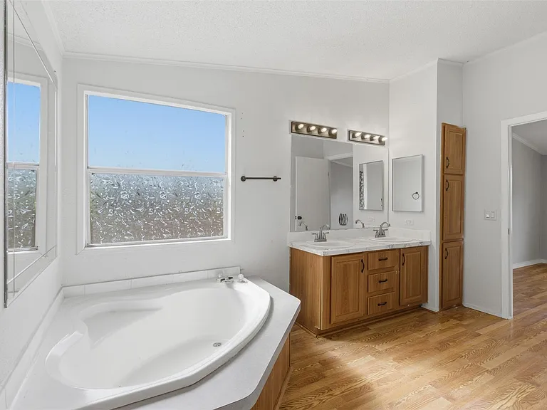 376 Rae Ln #A — Photo 14
