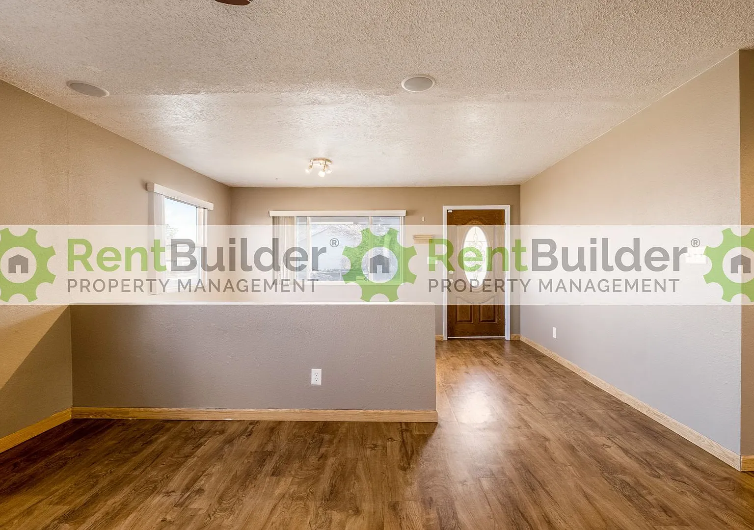3 bed, 2.0 bath, 1500 sqft, $1,895 — Photo 4