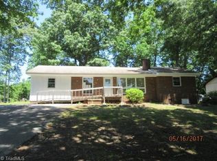 305 Edgeview Rd, High Point, NC 27260