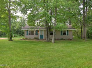 22953 W Wood Lake Rd, Pierson, MI 49339