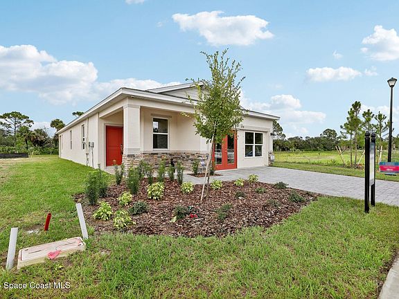 4th image of 471 Ladoga Dr