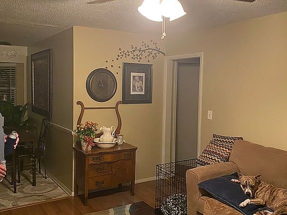 3rd image of 1737 Southridge Dr