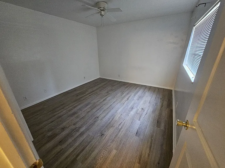 1199 E Waterside Cv #12 — Photo 7