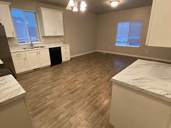 4th image of 5381 W Clouds Rest Ln