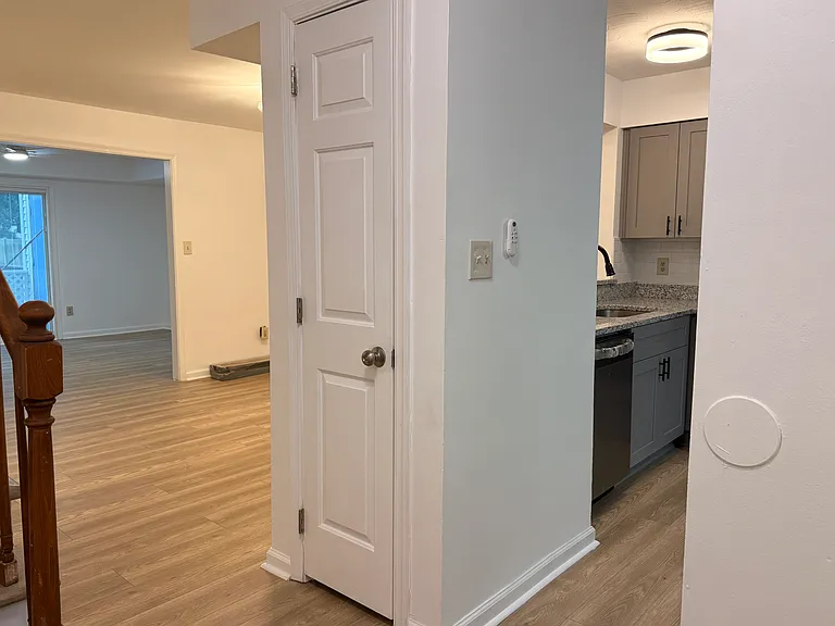1108 Palmerton Dr — Photo 4