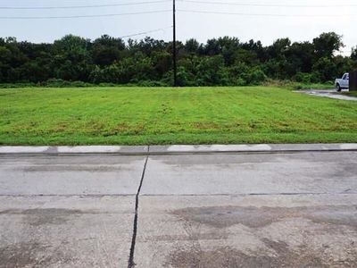 4208 Lac Bienville Dr, Harvey, LA, 70058
