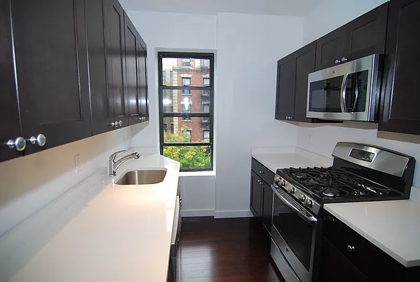 Rented by Building Equity Management LLC | media 9