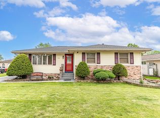 642 205th Pl, Dyer, IN 46311