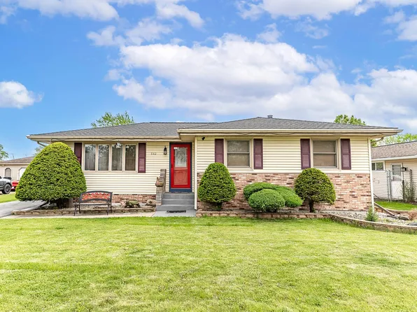 642 205th Pl, Dyer, IN 46311