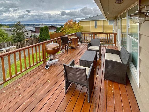 3rd image of 3490 NE 146th Pl #Id1035867p