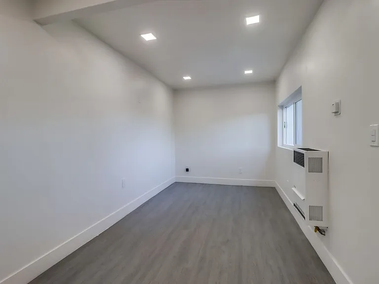 4774-80 W Point Loma Blvd — Photo 6
