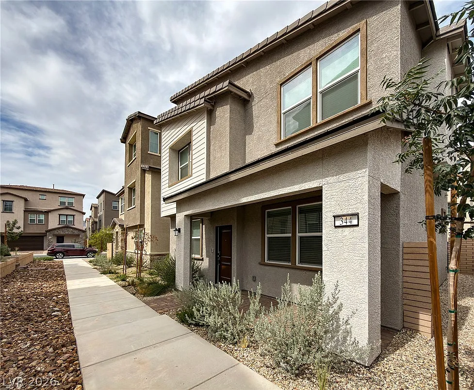 3 bed, 2.5 bath, 1445 sqft, $2,150 — Photo 2