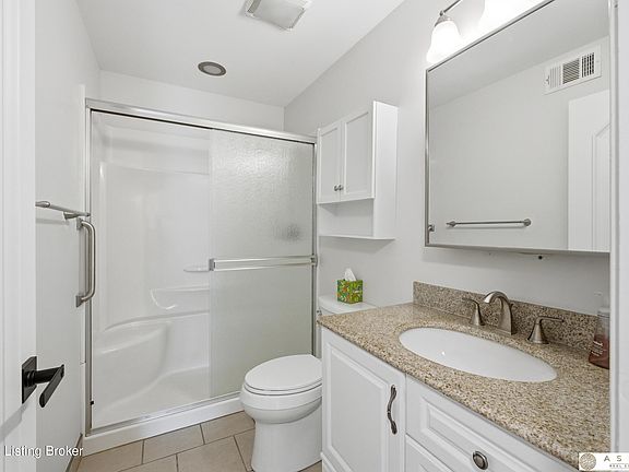 4th image of 4825 Sherburn Ln #104B
