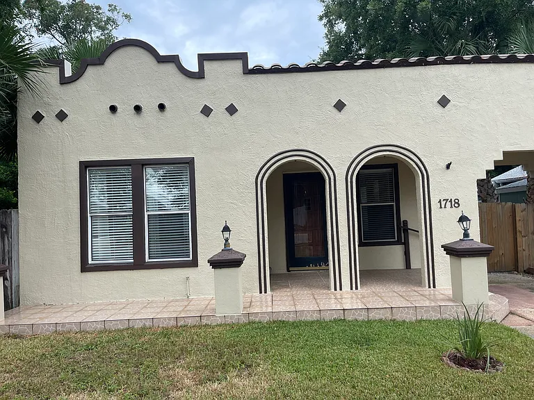1718 E Cervantes St — Photo 3