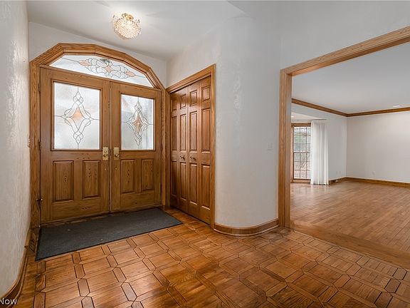 4th image of 1756 Dunbarton Ave NW