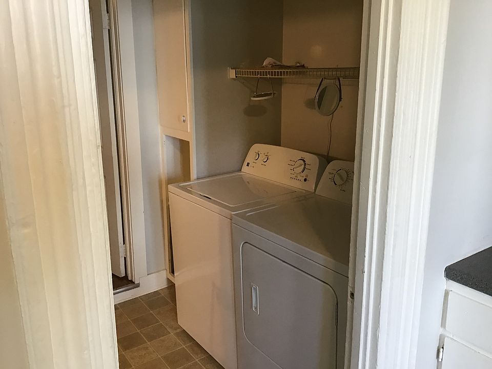 1st image of 34 Pleasant St APT 1